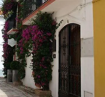 La Villa Marbella - Old Town Hotel