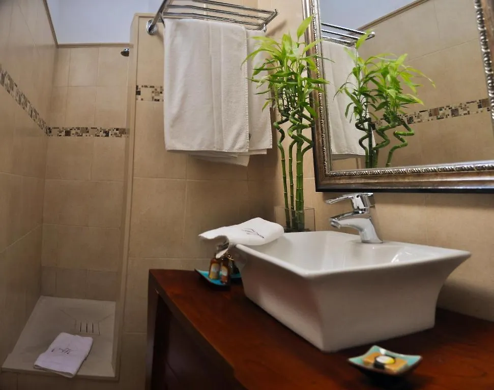 La Villa Marbella - Old Town Hotel